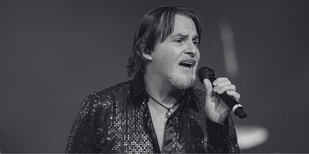 Tommy DeCarlo, Lead Singer of Boston, Dies at Age 60 - 98.1 Power FM